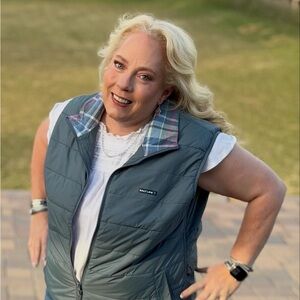 Meet your Posher, Teri